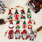 Lot de 12 Suspensions en bois vintage de Noel