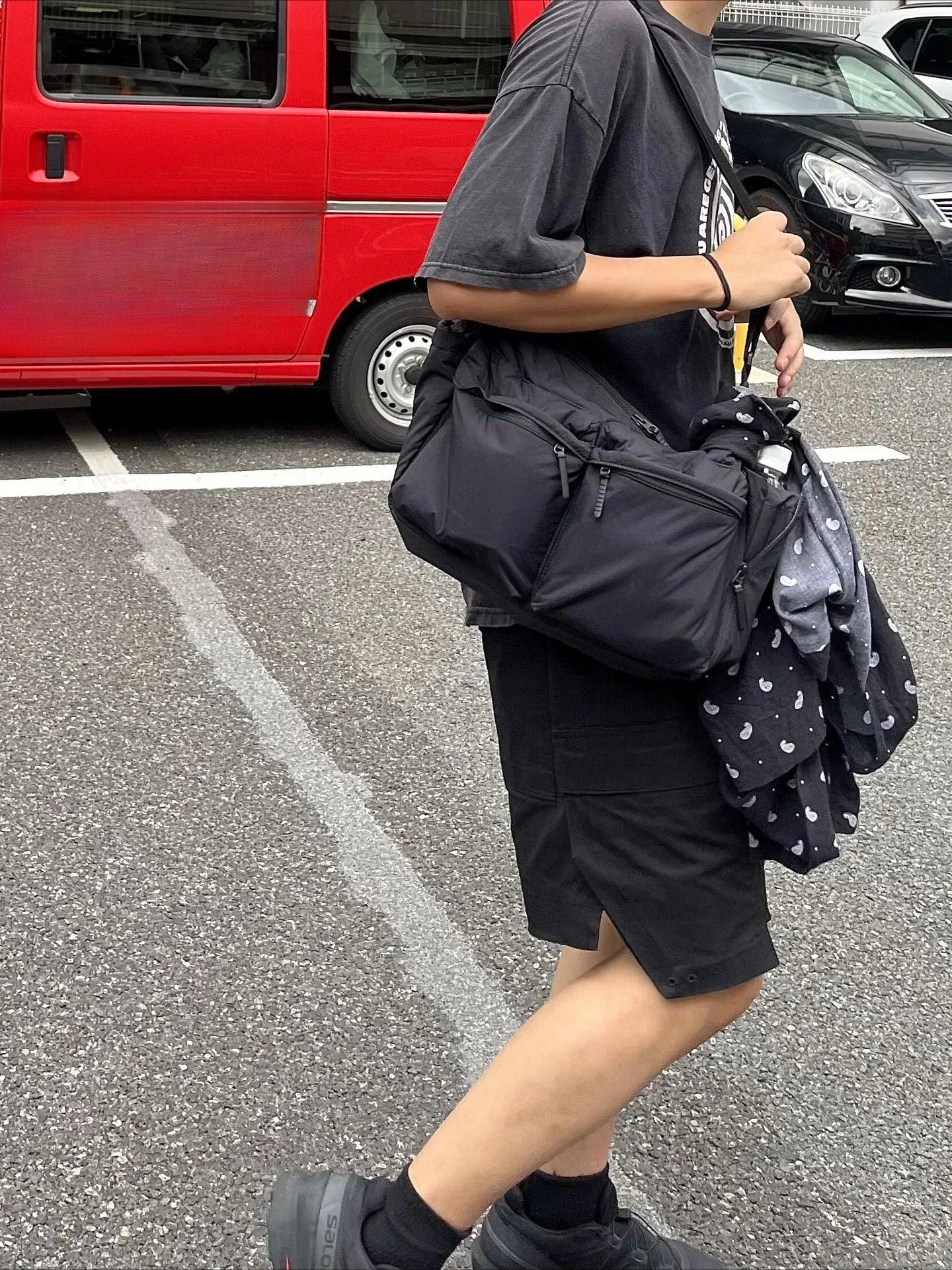 Sac Fourre-Tout Femme en Nylon – Design Multipoches Pratique et Élégant