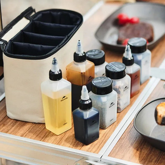 Ensemble de 8 pots d'assaisonnement portables
