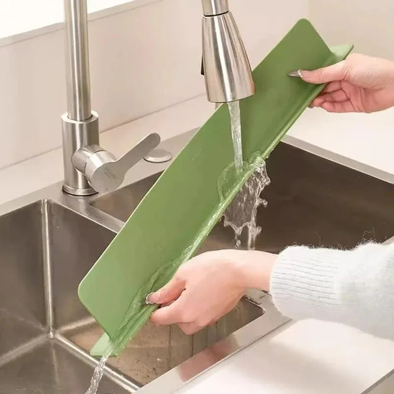 Barrière Anti-Éclaboussures pour Cuisine – Silicone Étanche avec Ventouse Forte