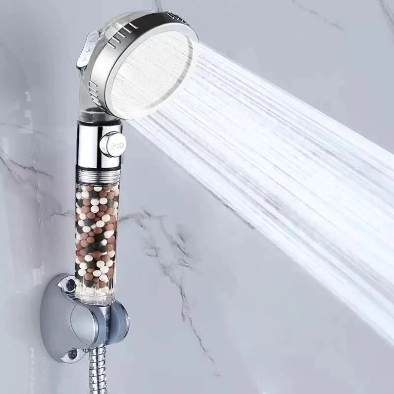 Pommeau de douche avec billes filtrantes