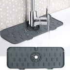 Tapis de robinet en silicone+ Un distributeur de savon offert